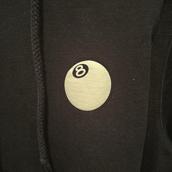 Stussy 8-ball black hoodie with graphic on back Sz Small- great condition - Picture 2 of 7